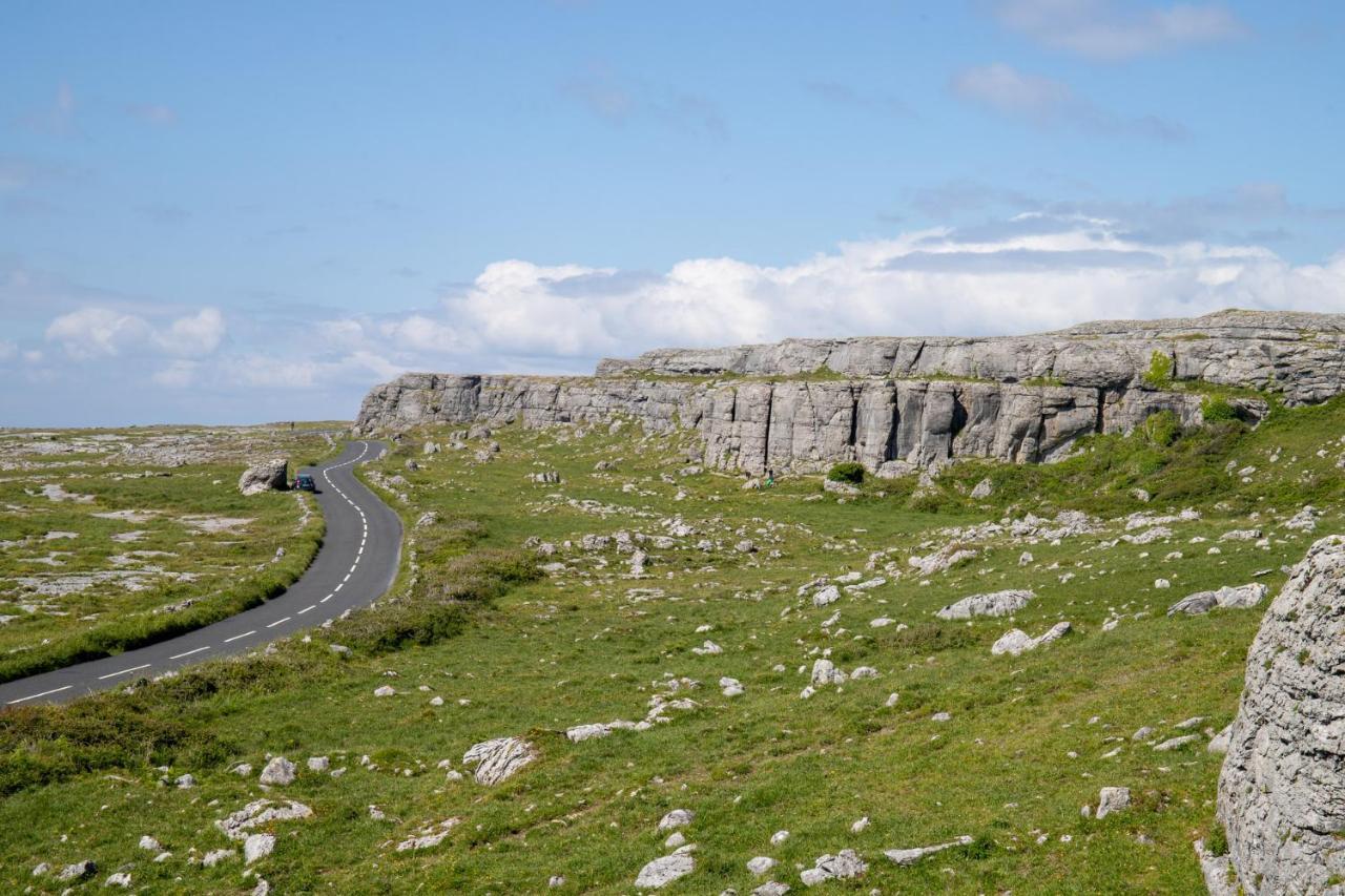 فندق Into The Burren Murroogh المظهر الخارجي الصورة
