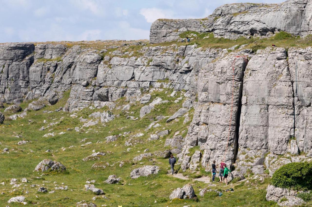فندق Into The Burren Murroogh المظهر الخارجي الصورة