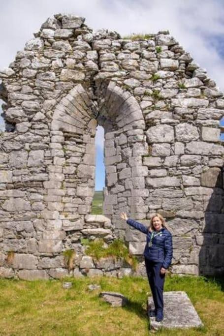 فندق Into The Burren Murroogh المظهر الخارجي الصورة