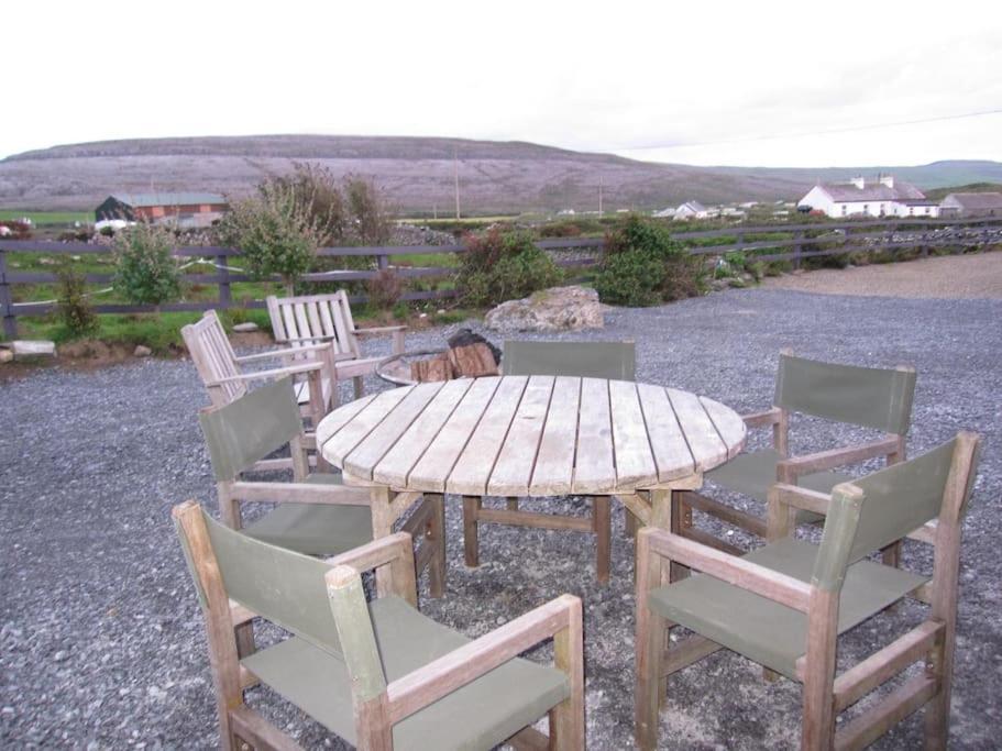 فندق Into The Burren Murroogh المظهر الخارجي الصورة